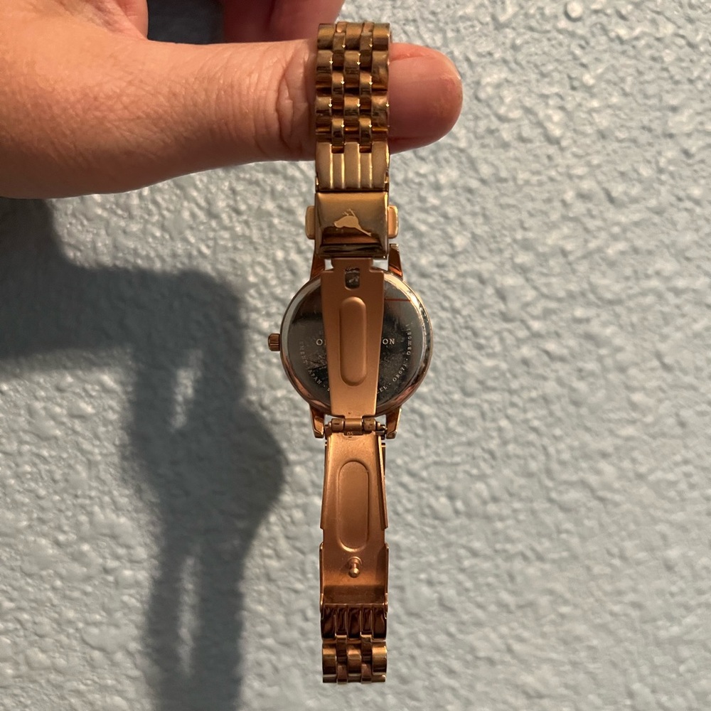 BEAUTIFUL gently used floral gold Olivia Burton watch! Retailed approx $230.00. - Picture 3 of 7
